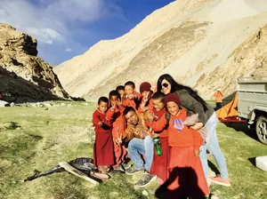 Those blissful 13 days of swiping right to meet new people on my journey to Ladakh..
