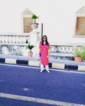 Travelling solo: Behind the scenes