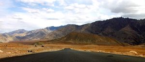 Ladakh - A full circuit roadtrip