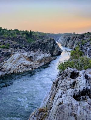 Bhedaghat - Narmada at its best travelbreaks - Tripoto