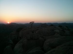 Found beauty in ruins – Found beauty in Hampi