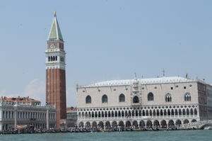 Palazzo Ducale 1/1 by Tripoto