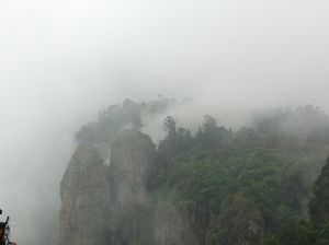 Pillar Rocks Kodaikanal 1/6 by Tripoto