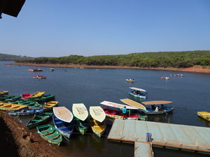 Venna Lake 1/2 by Tripoto