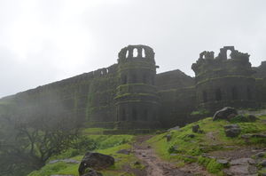 A Must visit Monsoon Trek to Raigad Fort-The capital of Shivaji's Maharaj's kingdom, Mahad.