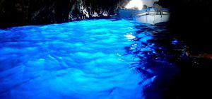 Capri - (Kah-Pree)Italian Island!!
