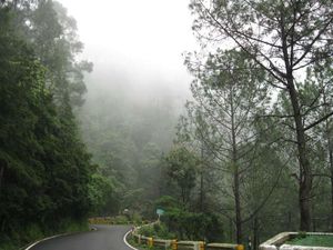 Thandi Sadak 1/2 by Tripoto