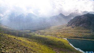 Kashmir: The Land of Greener Grass and Bluer Lakes #kashmirinphotos