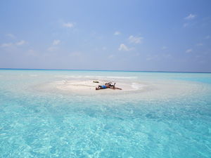 Budget travel to Pristine Maldives