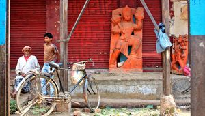 Varanasi - The Calm in the Chaos!