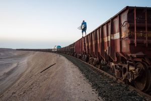 This Woman’s 700-km Train Hopping Journey Across The Sahara Will Give You Major Adventure Goals