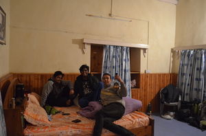 Winter Trek to Frozen Prashar Lake