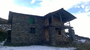Saying hi to 2016 in the mountains – Trek to Mohinder's hut