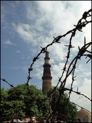 Qutub Minar New Delhi India View Images Timing And Reviews Tripoto 91 is india code, 11 is delhi code.