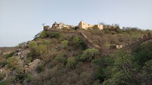 Bala Qila-Dhadikar Forte-Neemrana