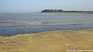 Kelwa Beach 1/2 by Tripoto