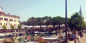 Open air market and good shopping in front of Garda Lake (Italy).