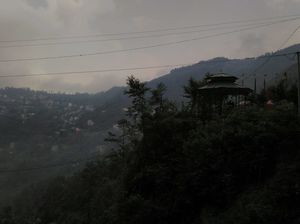 Gangtok: Of Momos, Monasteries and Monsoon!