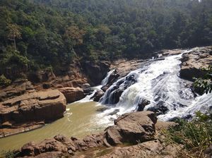 Putudi Waterfall 1/3 by Tripoto
