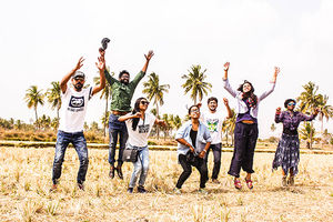 HIPPIE HAMPI