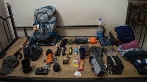 To Sarpass with a backpack and a pole (Part 1) Reaching Kasol