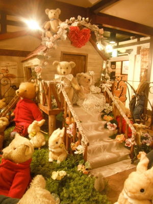 A Teddy bear town on a nomadic wander...The Japan story continued