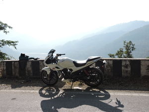 Solo Bike Ride To Chaubatia Garden, Bhalu Dam, Kainchi Dham and Nainital (1 Day)