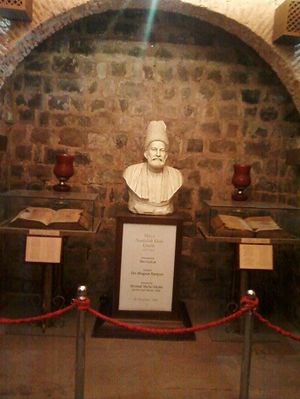 Hidden Gems of Delhi: Tomb of Safdarjung and Mirza Ghalib ki Haveli