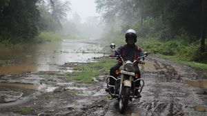 Bulleteers through Alibag