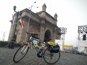 Life on a Saddle - Goa via Konkan Coast (Day 1)
