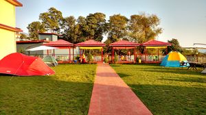 World's 2nd best location for paragliding - A quick peek into Bir Billing!