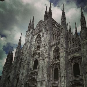 Duomo di Milano 1/4 by Tripoto