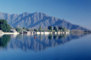 Houseboats- The Floating Palaces of Kashmir