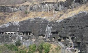 Hidden Gems Of Uttarakhnd : Patal Bhuvaneshvar Cave Temple