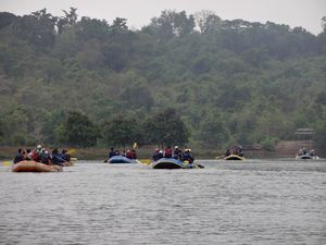 White water rafting at Kolad