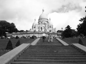 Sacred Heart Basilica of Montmartre (Sacre-Coeur) 1/13 by Tripoto