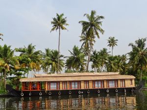 Alleppy – The houseboat sojourn