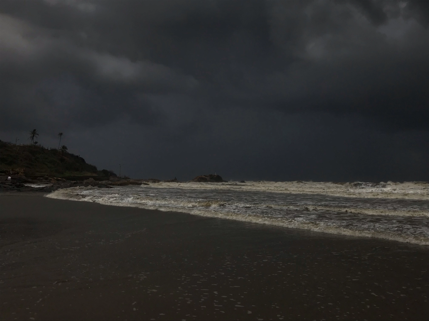 Photo of Vagator Beach Rd By Sneha Singh