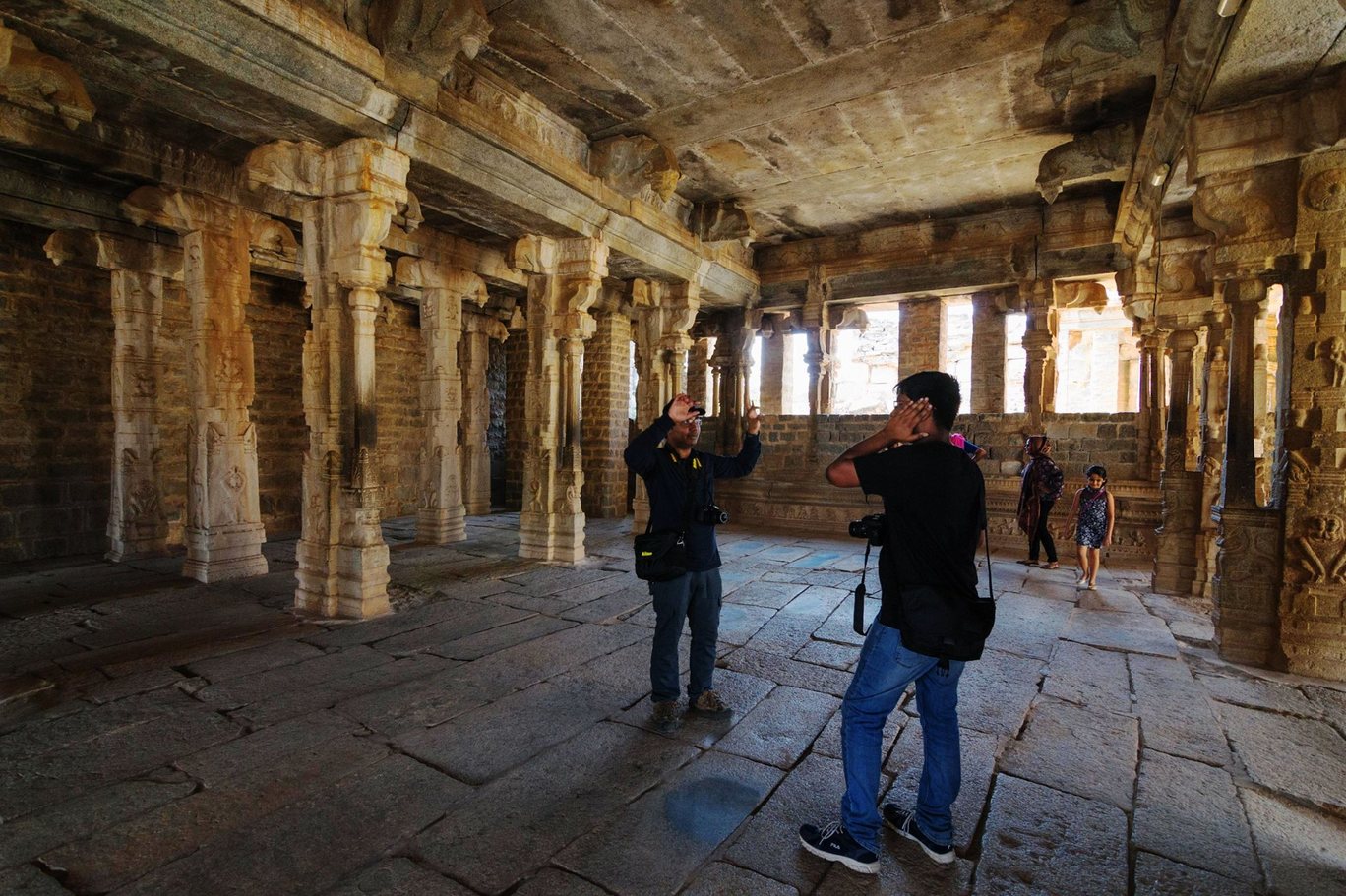Photo of Hampi - The Remains of The Vijayanagar Empire (Photo Story) By Diptarka Gupta
