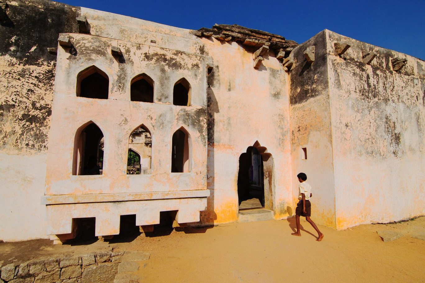 Photo of Hampi - The Remains of The Vijayanagar Empire (Photo Story) By Diptarka Gupta