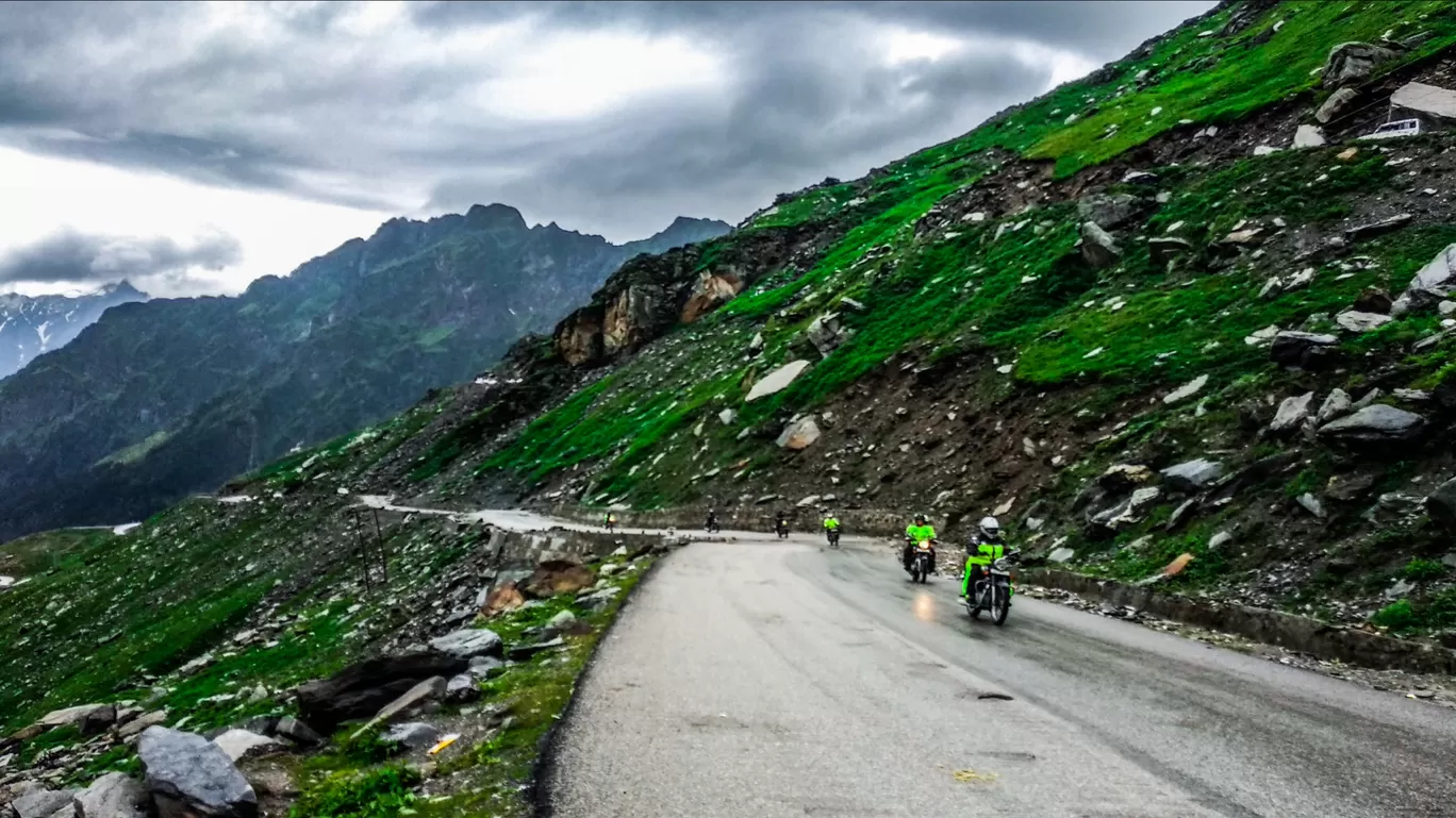 Photo of Leh Manali Highway By Amit
