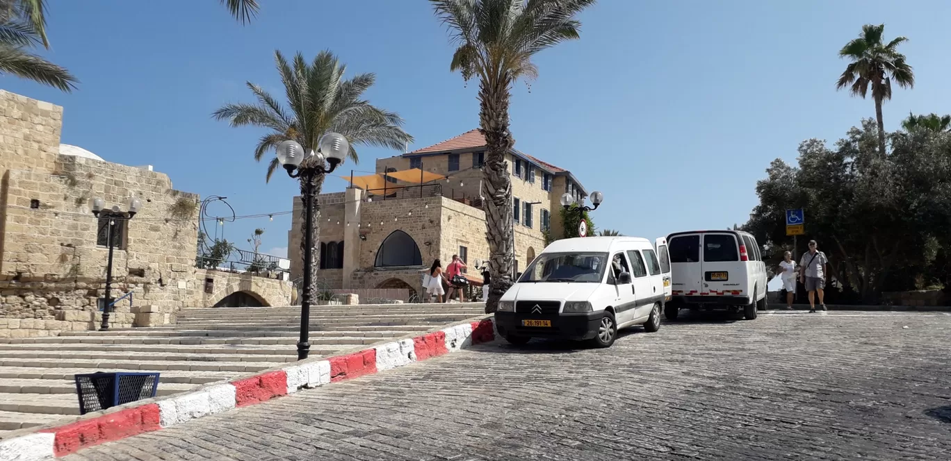 Photo of Tel Aviv-Yafo By Aniruddh Mali