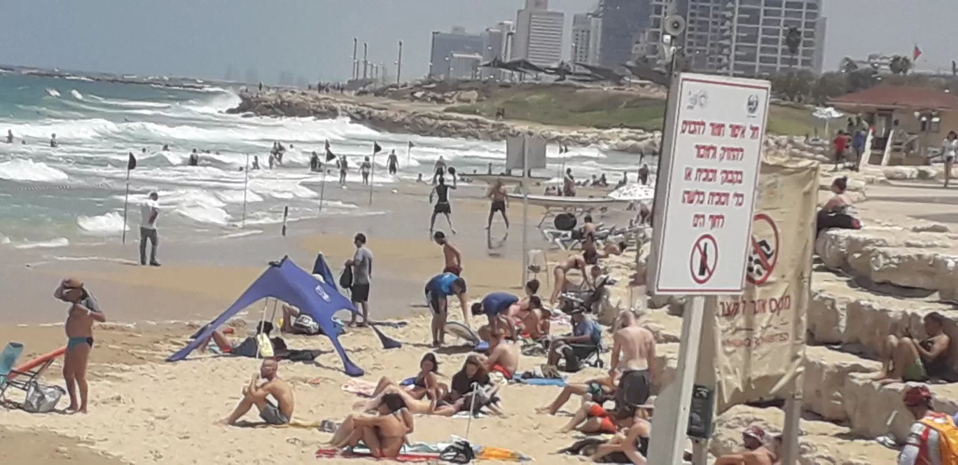 Photo of Tel Aviv-Yafo By Aniruddh Mali