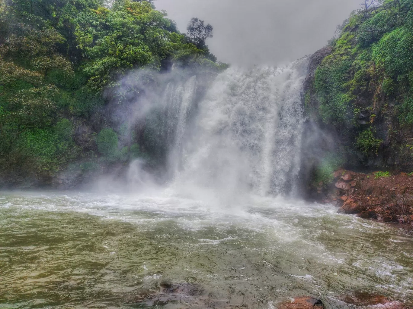 Photo of Thoseghar Waterfall By Vaibhav Jagtap