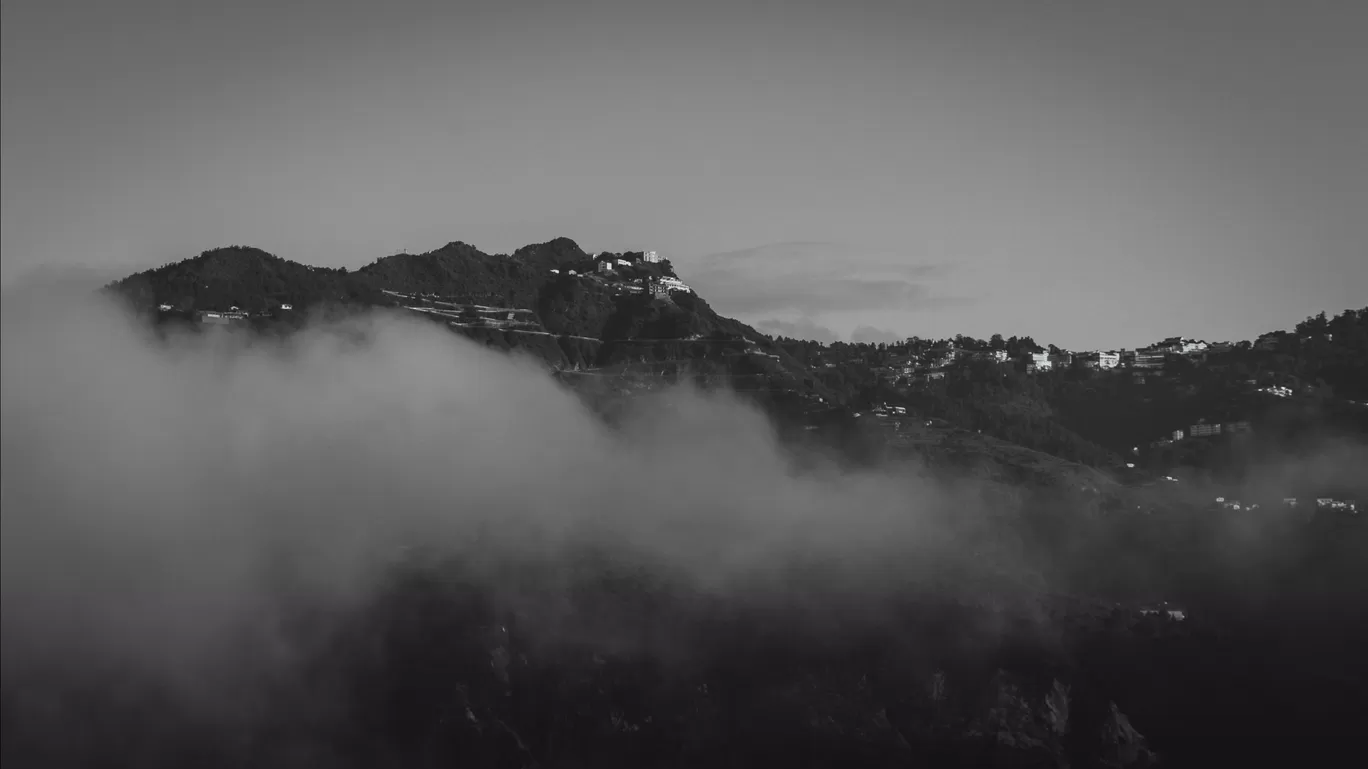 Photo of Mussoorie By Chow Parij