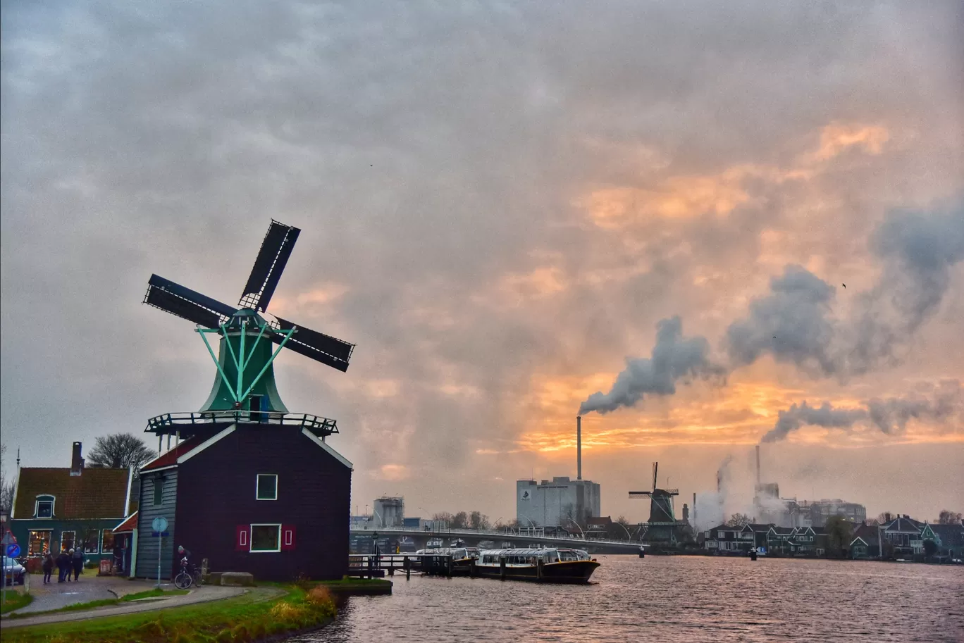 Photo of Zaanse Schans By Swapnesh Mangaonkar