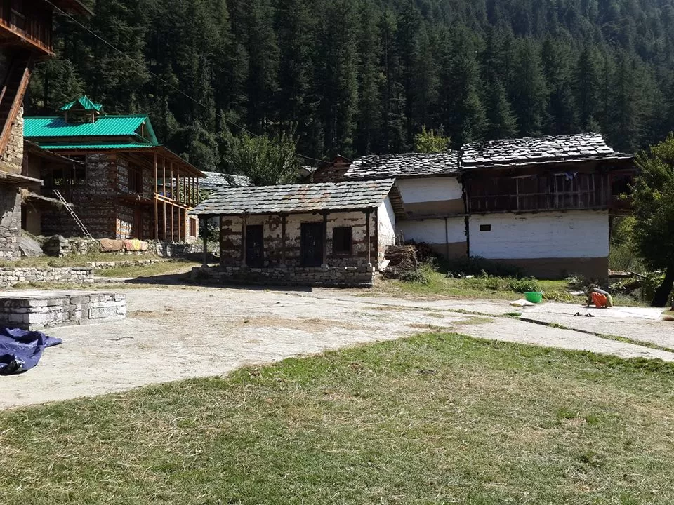 Photo of Blue House By The River, Teerthan Valley, Himachal Pradesh, India By Rajiv Tewari