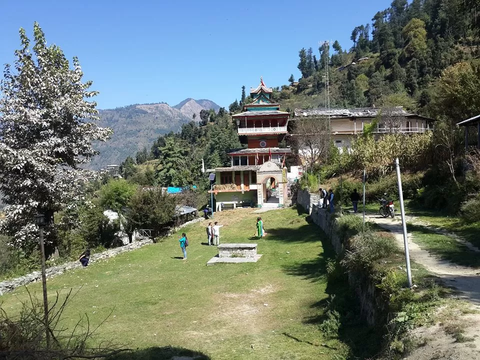 Photo of Blue House By The River, Teerthan Valley, Himachal Pradesh, India By Rajiv Tewari