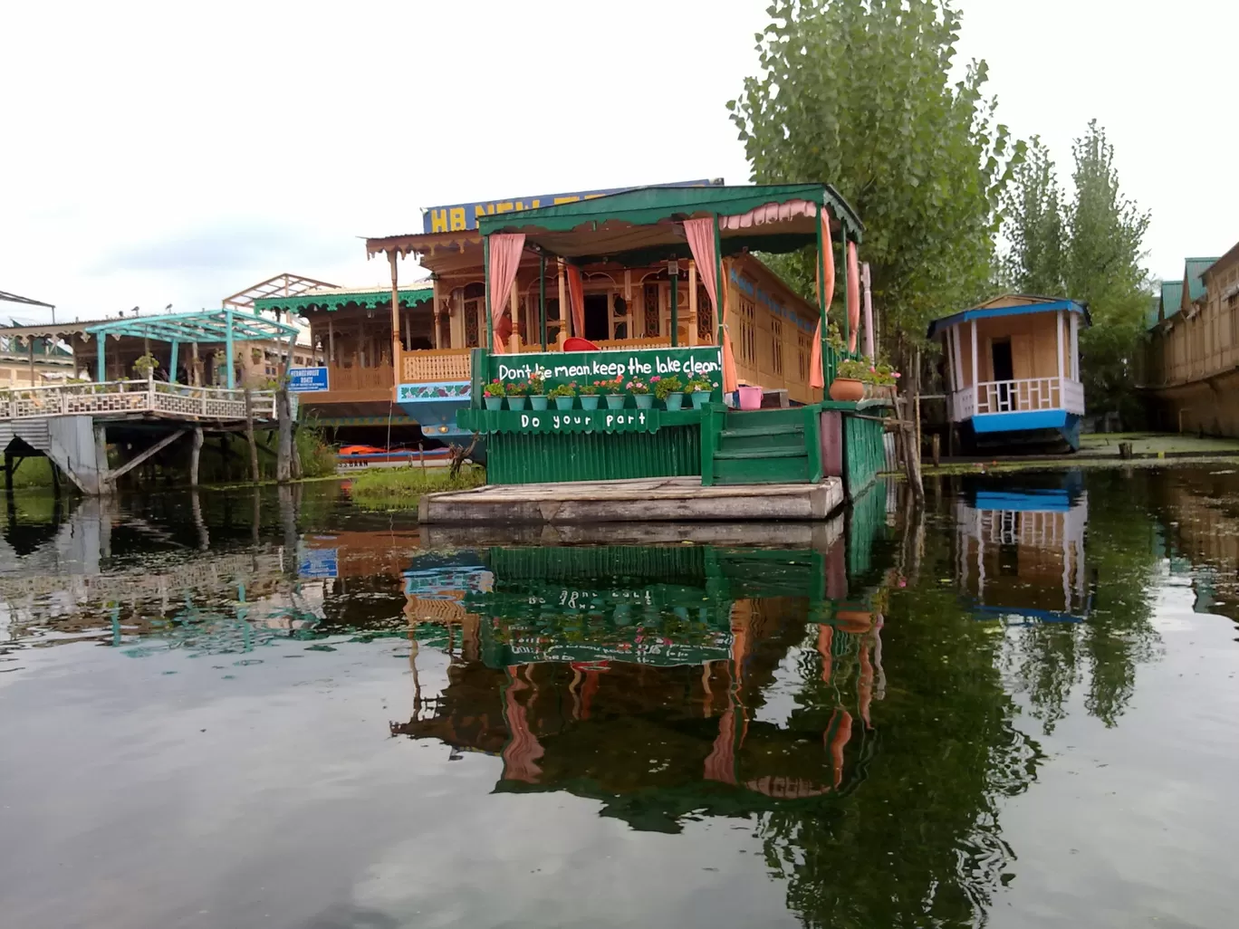 Photo of Dal Lake By Shiromani Pandey