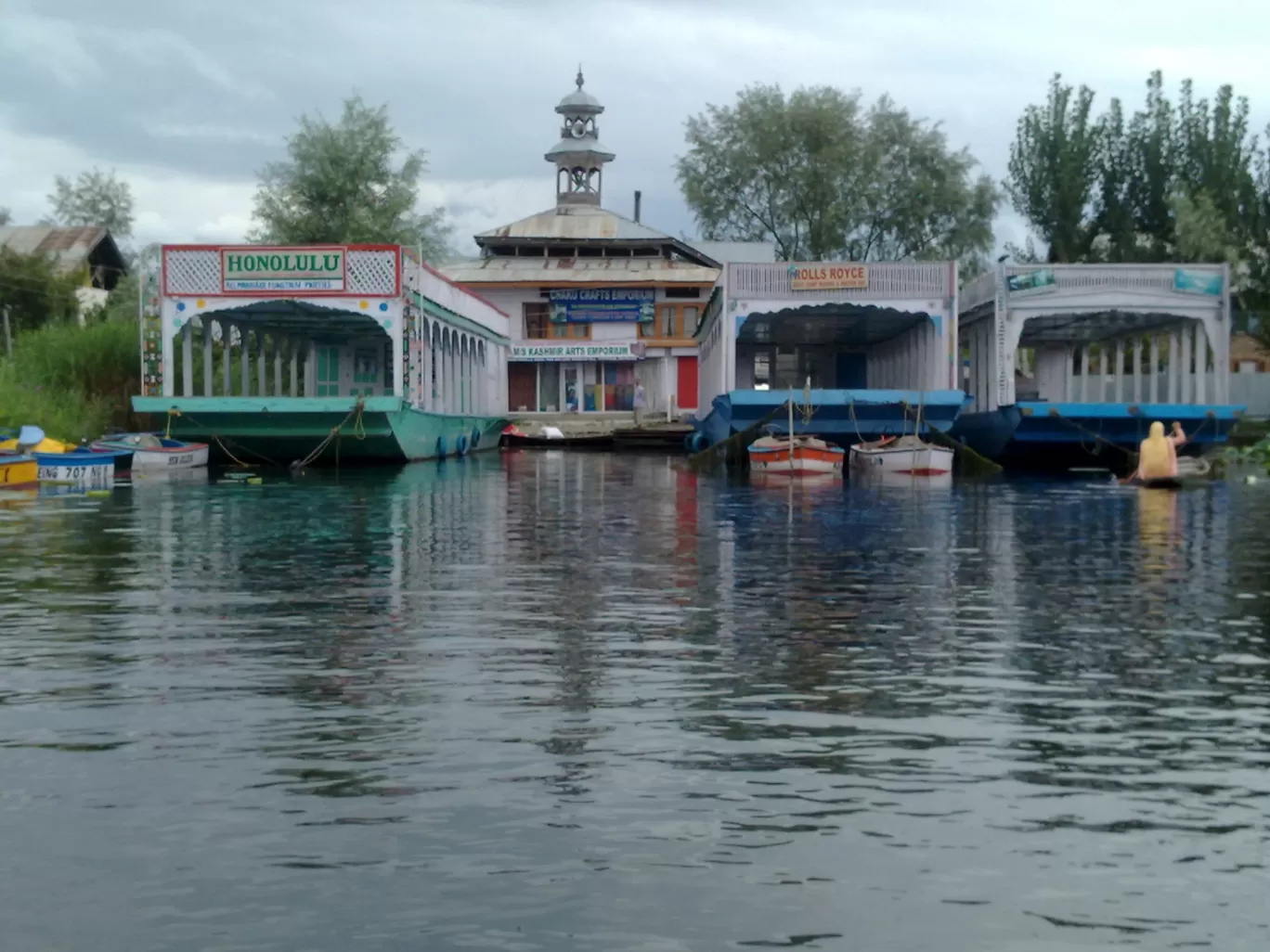 Photo of Dal Lake By Shiromani Pandey